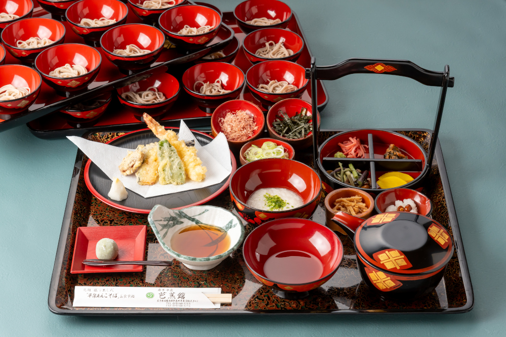 盛り出し式わんこそば（特）