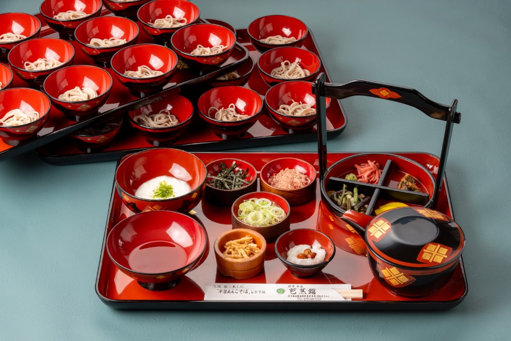 盛り出し式わんこそば