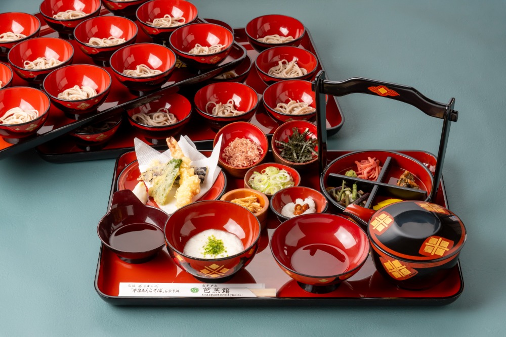 盛り出し式わんこそば